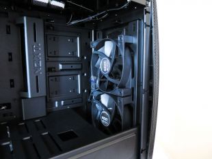 NZXT-Manta-Window-36